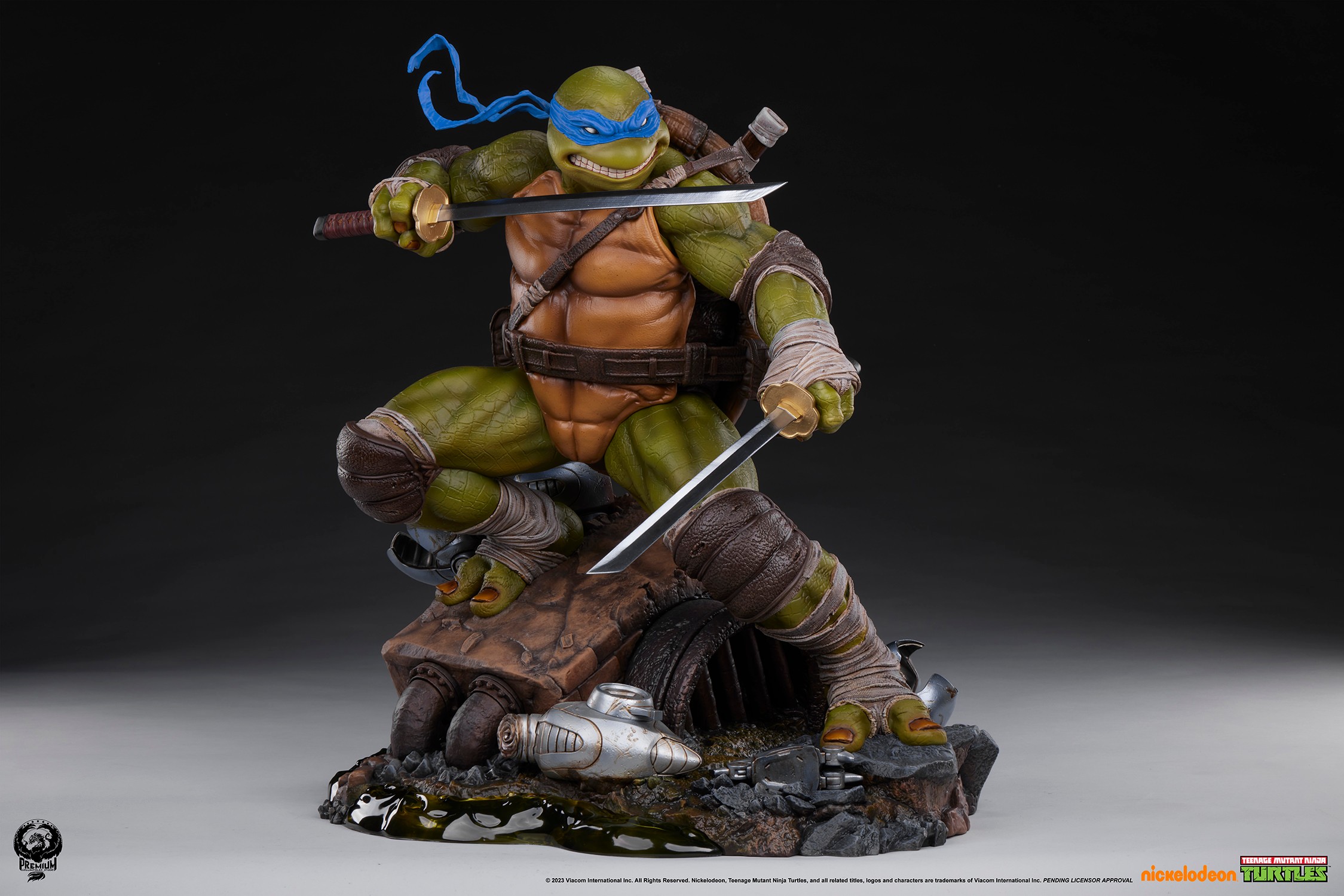 Leonardo TMNT Legends 1:3 Scale Statue by PCS | Sideshow Collectibles