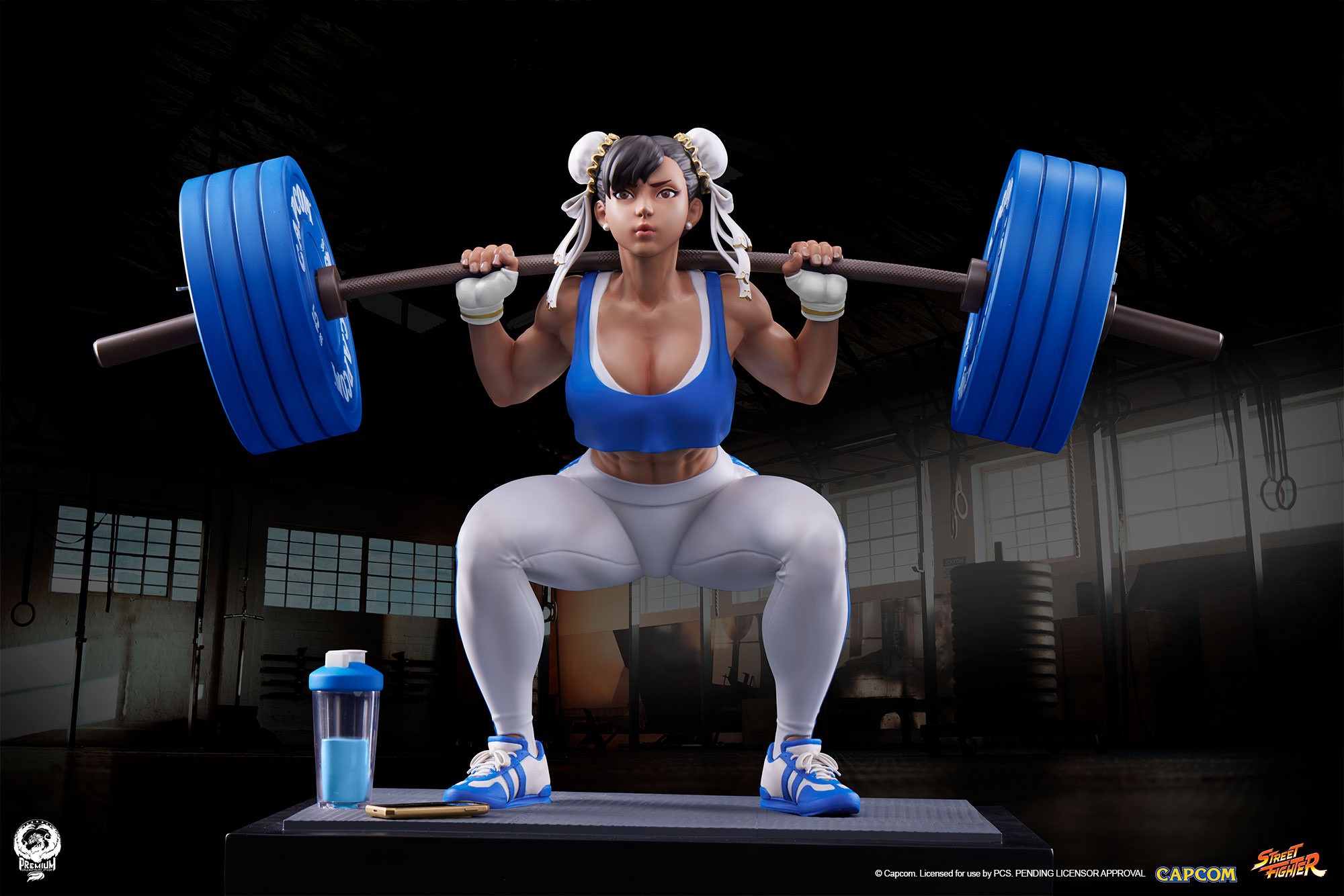 Street Fighter Chun-Li: Powerlifting Quarter Scale Statue  Collector Edition (Prototype Shown) View 1
