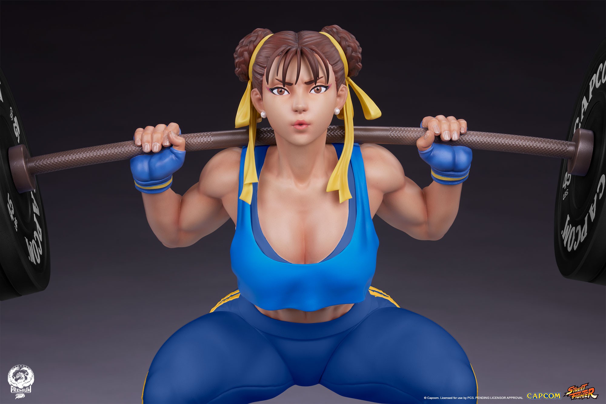 Street Fighter Chun-Li: Powerlifting (Alpha Edition) Quarter Scale Statue  (Prototype Shown) View 3
