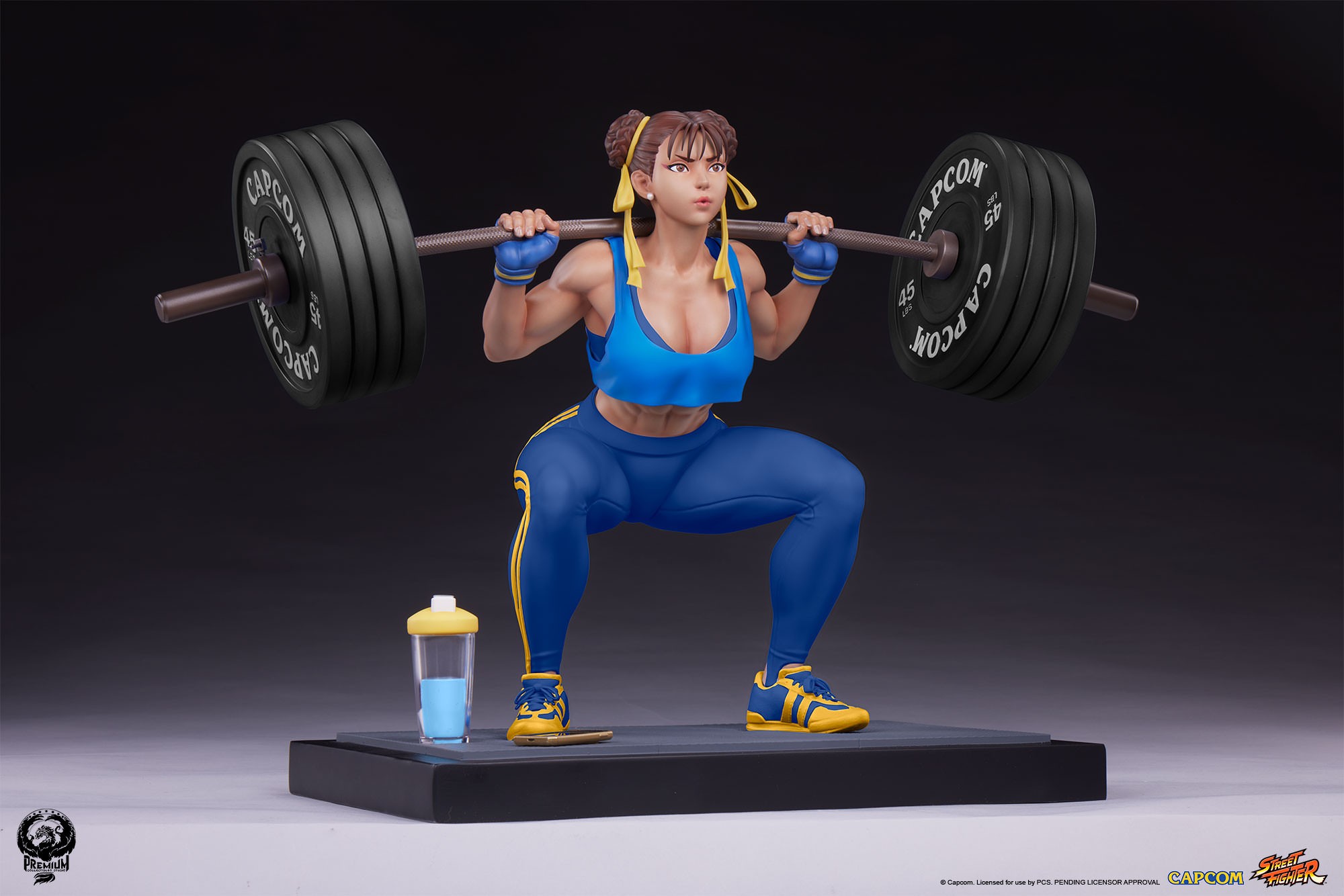 Street Fighter Chun-Li: Powerlifting (Alpha Edition) Quarter Scale Statue  (Prototype Shown) View 11