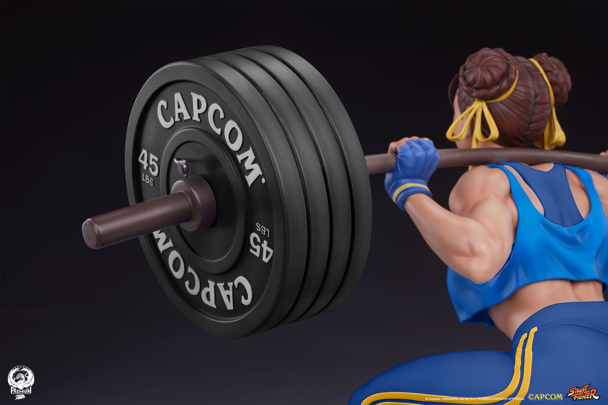 Street Fighter Chun-Li: Powerlifting (Alpha Edition) Quarter Scale Statue  (Prototype Shown) View 12