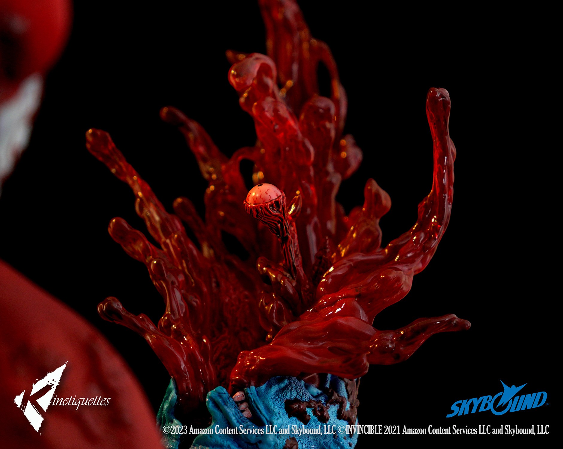 Invincible Omni-Man: The Ambush Diorama  (Prototype Shown) View 20