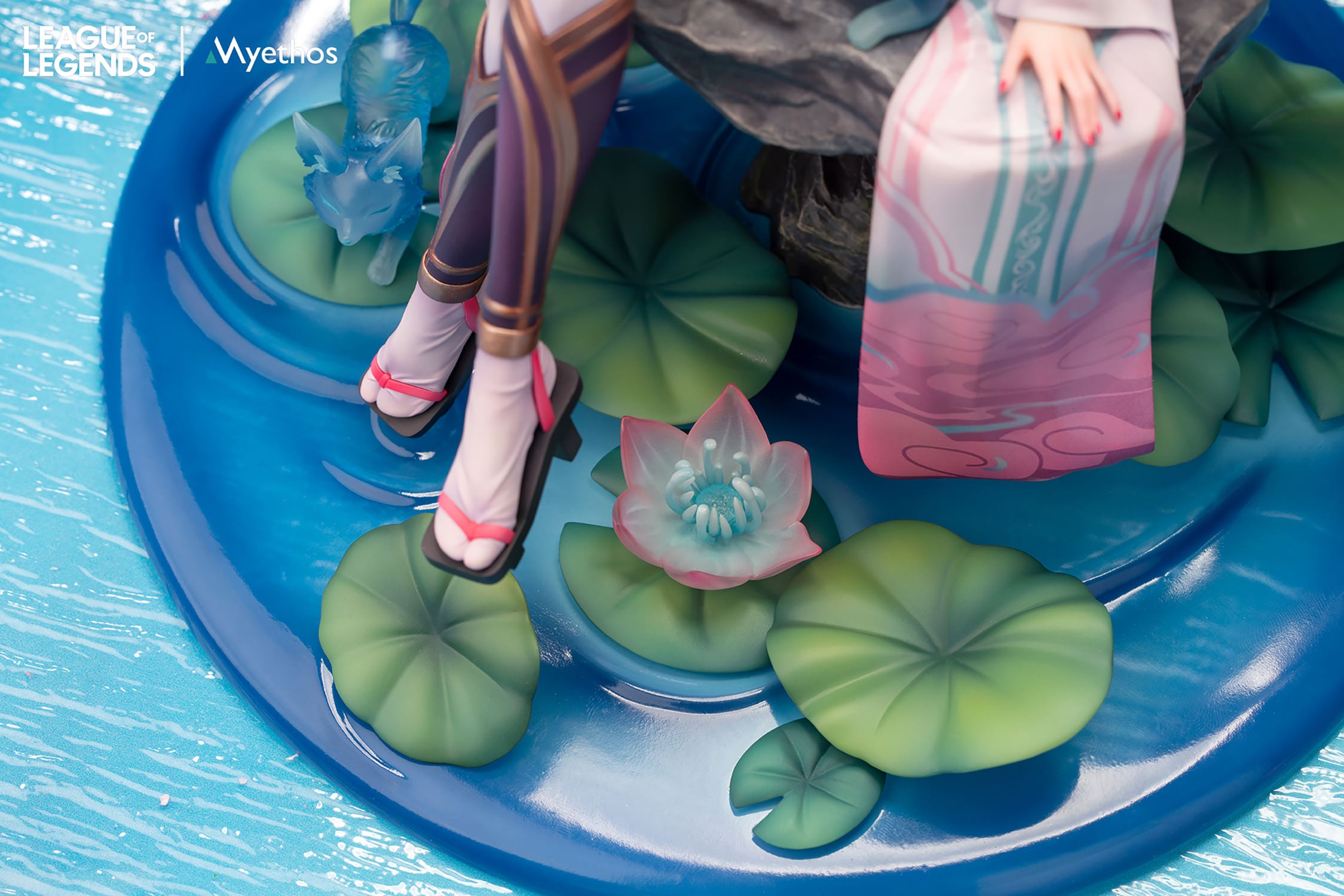 League of Legends Spirit Blossom Ahri Collectible Figure  (Prototype Shown) View 15