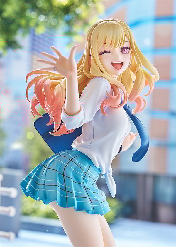 Marin Kitagawa Collectible Figure by Max Factory | Sideshow