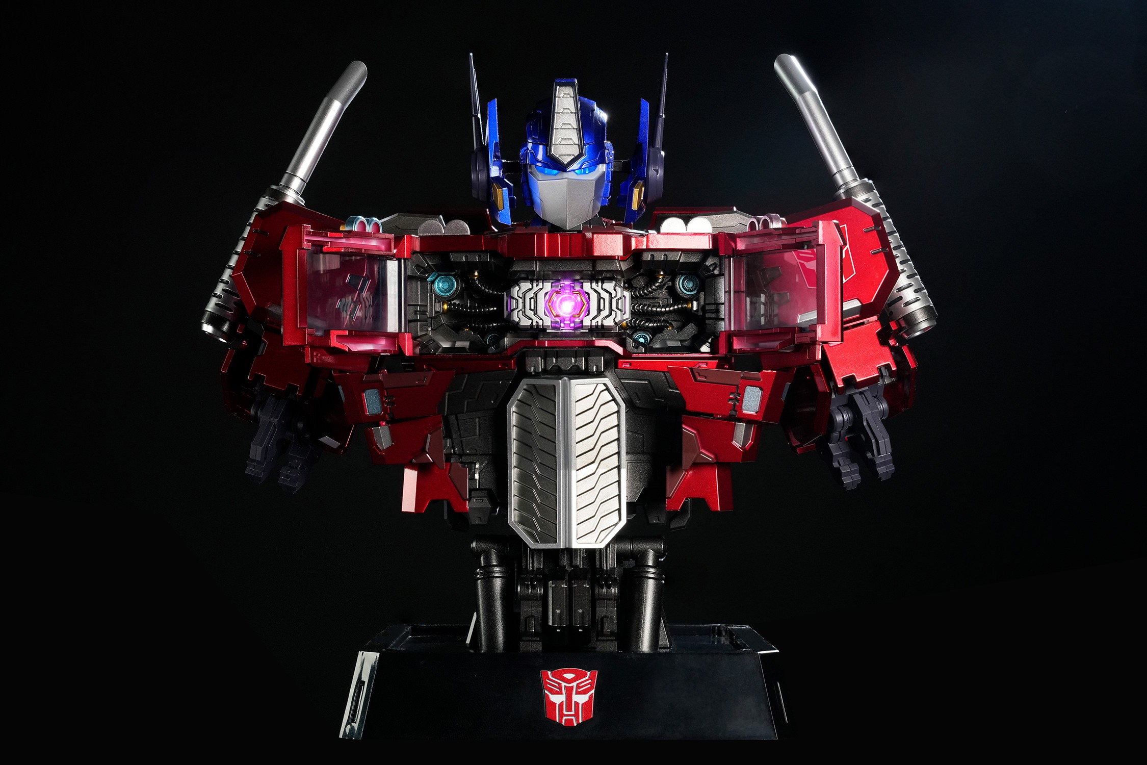 Optimus Prime Mechanic (Prototype Shown) View 6