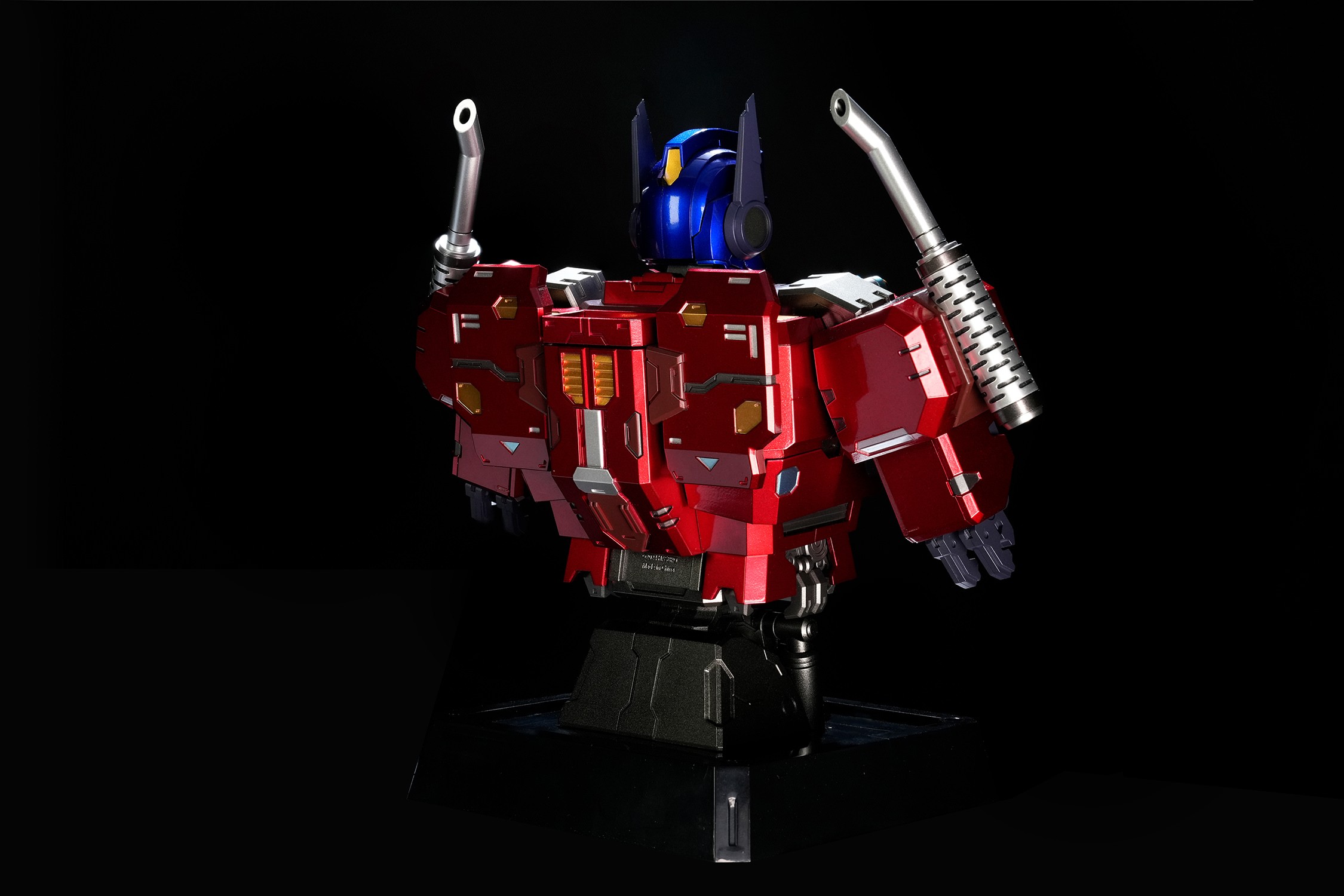 Transformers Optimus Prime Mechanic Bust  (Prototype Shown) View 13