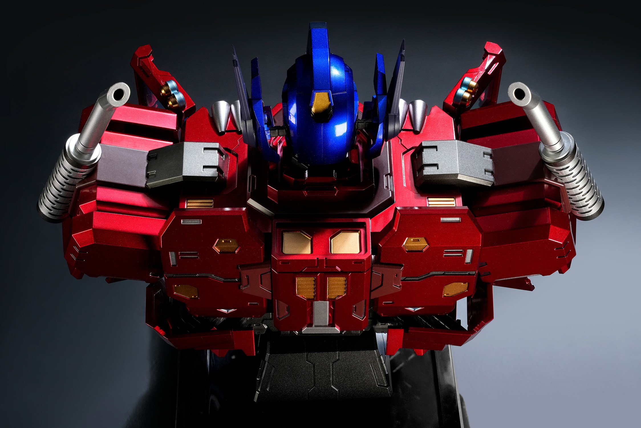 Transformers Optimus Prime Mechanic Bust  (Prototype Shown) View 16