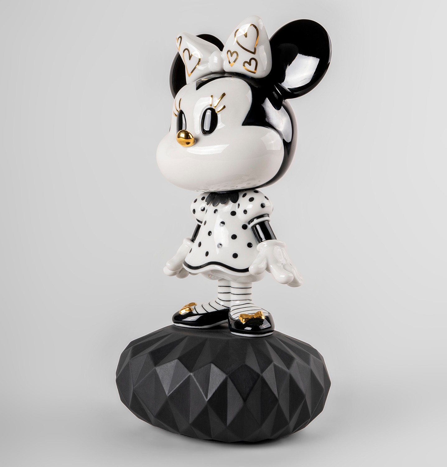 Disney Minnie Black & White Porcelain Statue  (Prototype Shown) View 3
