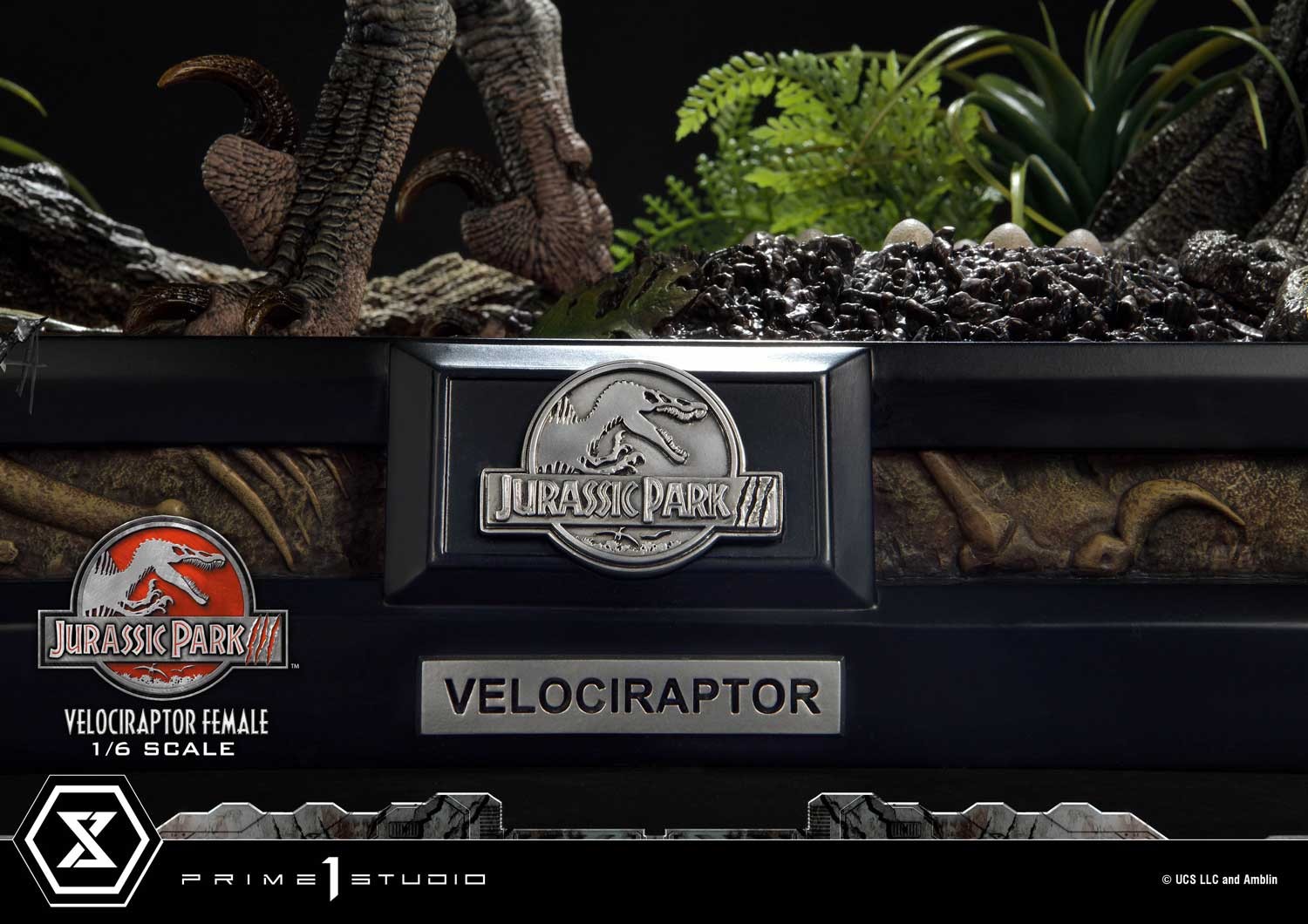Jurassic Park Velociraptor Female Statues  Collector Edition (Prototype Shown) View 25