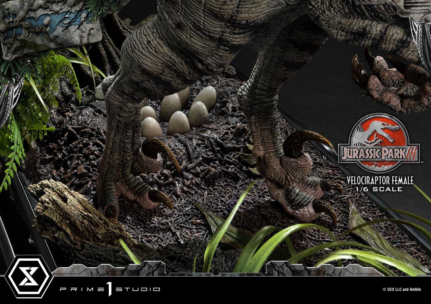 Jurassic Park Velociraptor Female Statues  Collector Edition (Prototype Shown) View 27