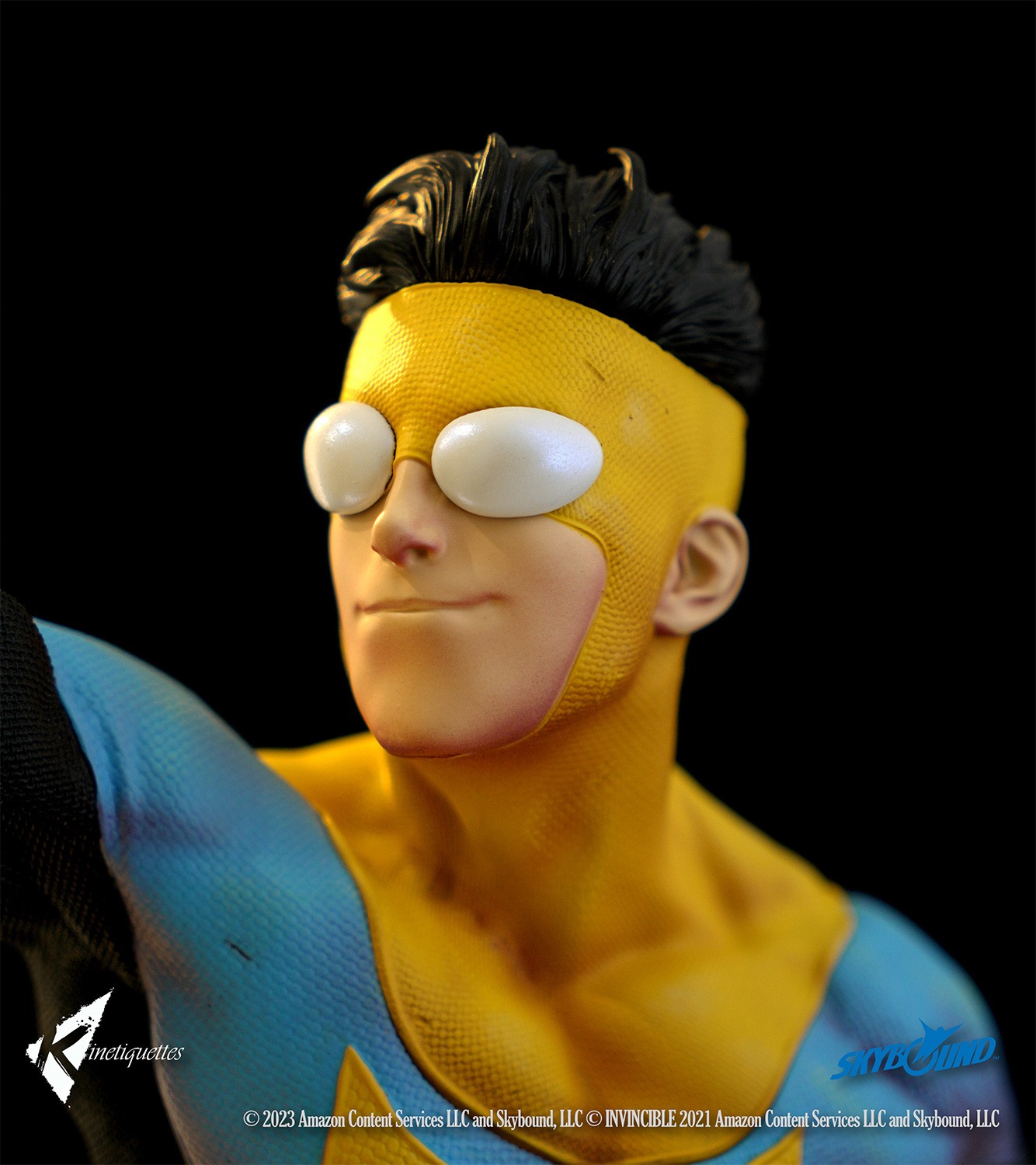Invincible Mark Grayson Diorama  (Prototype Shown) View 12