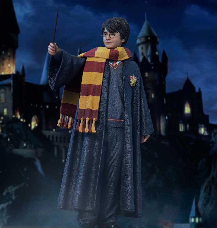 Harry Potter Harry Potter Statues  (Prototype Shown) View 1