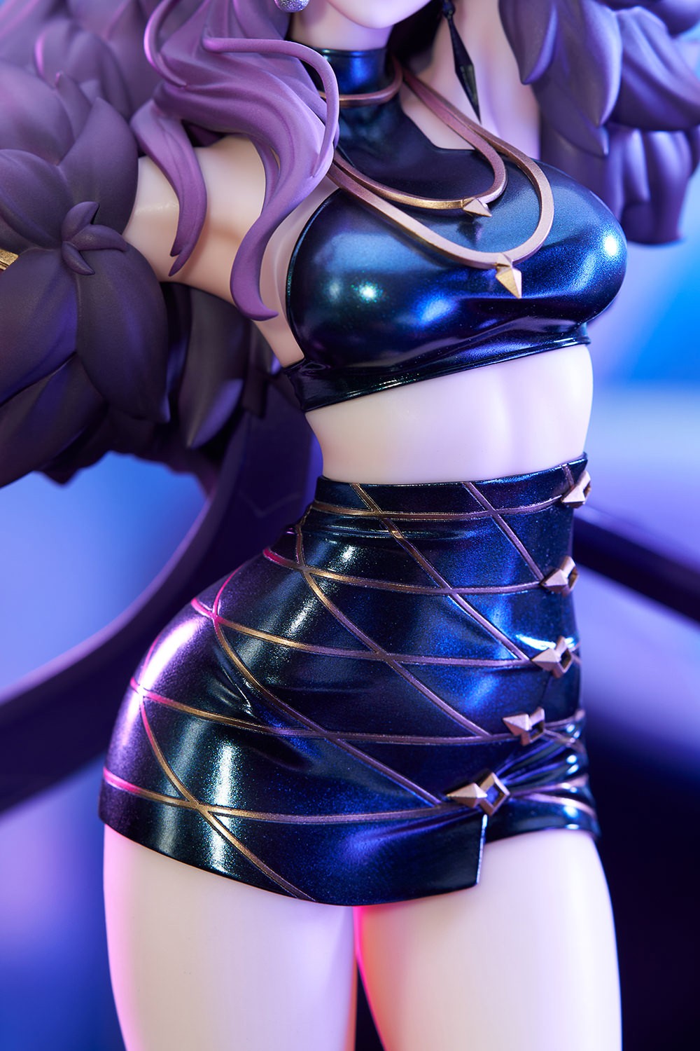League of Legends Evelynn (K/DA Version) Collectible Figure  (Prototype Shown) View 4