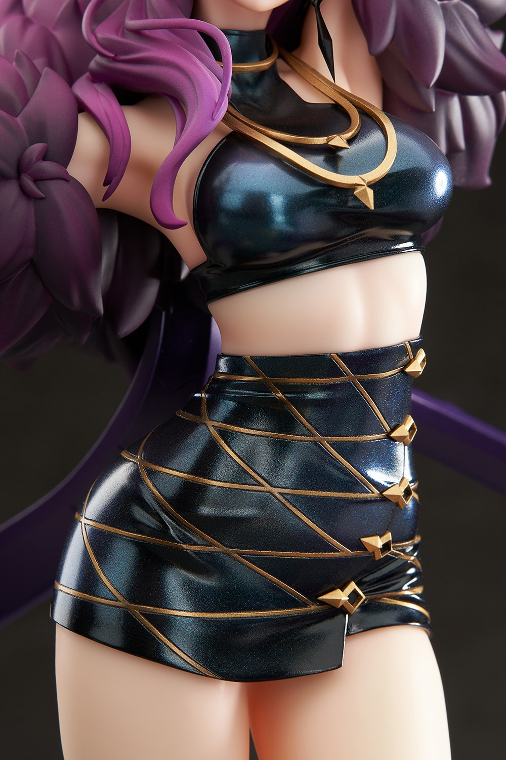 League of Legends Evelynn (K/DA Version) Collectible Figure  (Prototype Shown) View 10