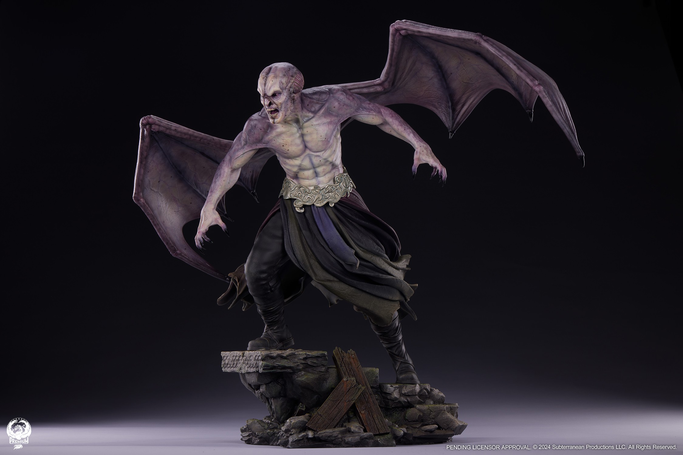 Underworld 2: Evolution Marcus 1:3 Scale Statue  (Prototype Shown) View 6
