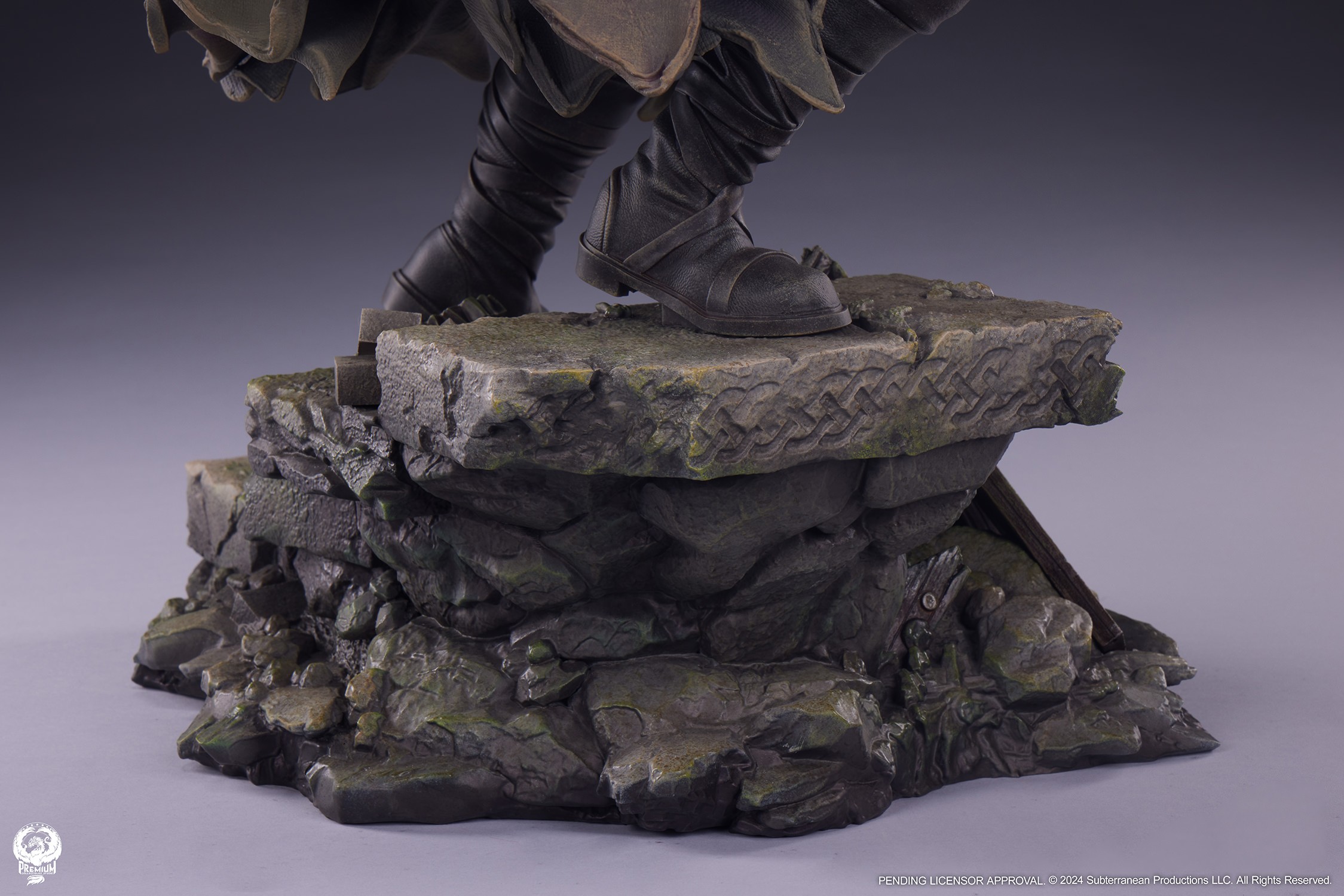 Underworld 2: Evolution Marcus 1:3 Scale Statue  (Prototype Shown) View 14