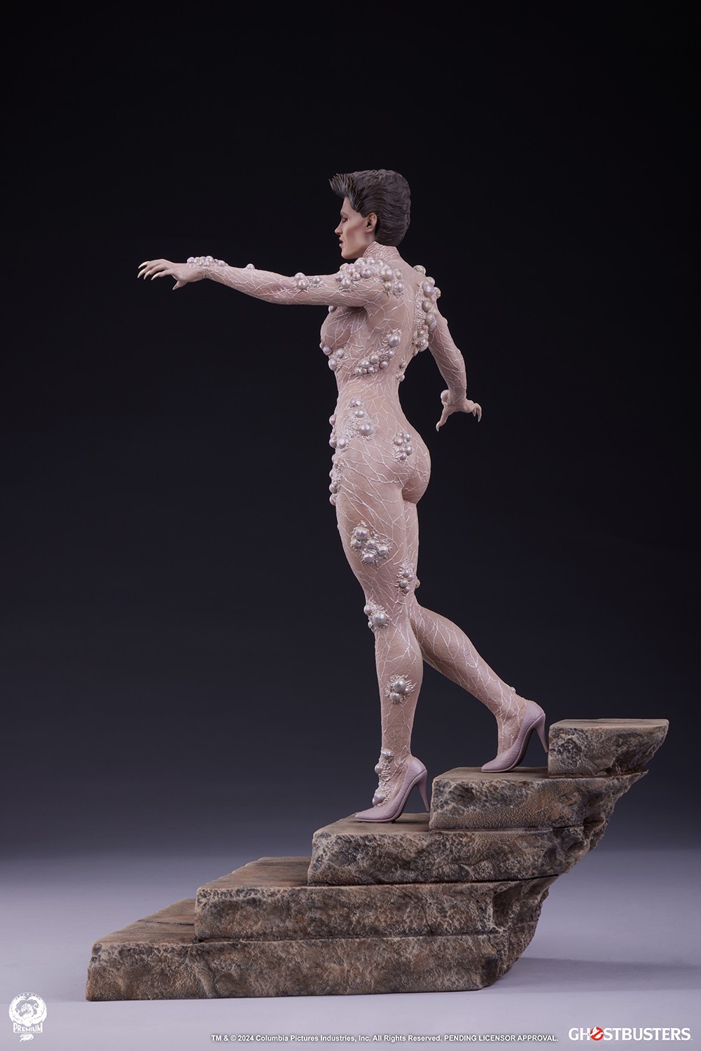 Ghostbusters Gozer Quarter Scale Statue  Collector Edition (Prototype Shown) View 11