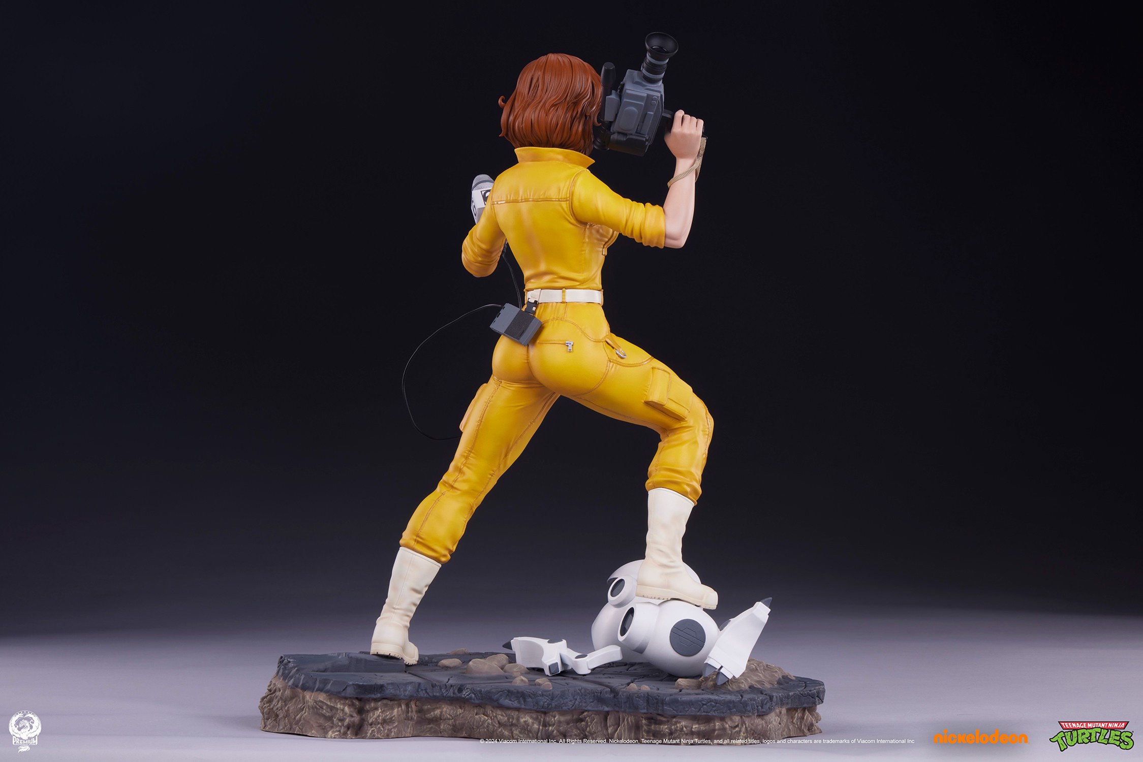 April O'Neil – Premier Series – Quarter Scale Statue by PCS