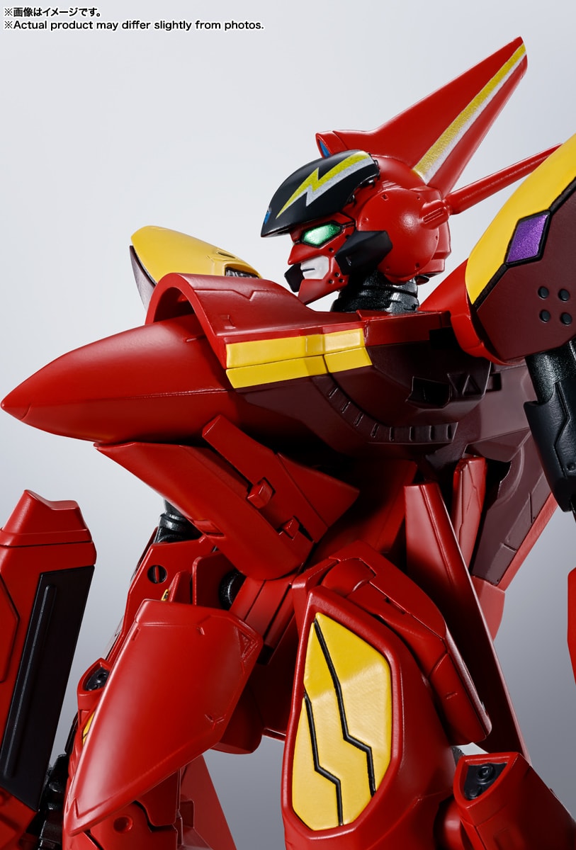 VF-19 Custom Fire Valkyrie Collectible Figure by Tamashii Nations