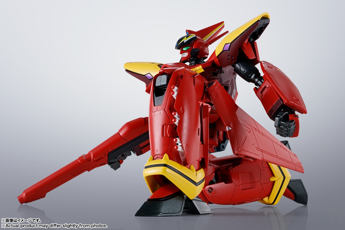 VF-19 Custom Fire Valkyrie Collectible Figure by Tamashii Nations