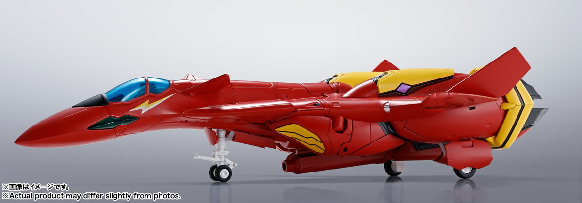 Macross VF-19 Custom Fire Valkyrie Collectible Figure  (Prototype Shown) View 19