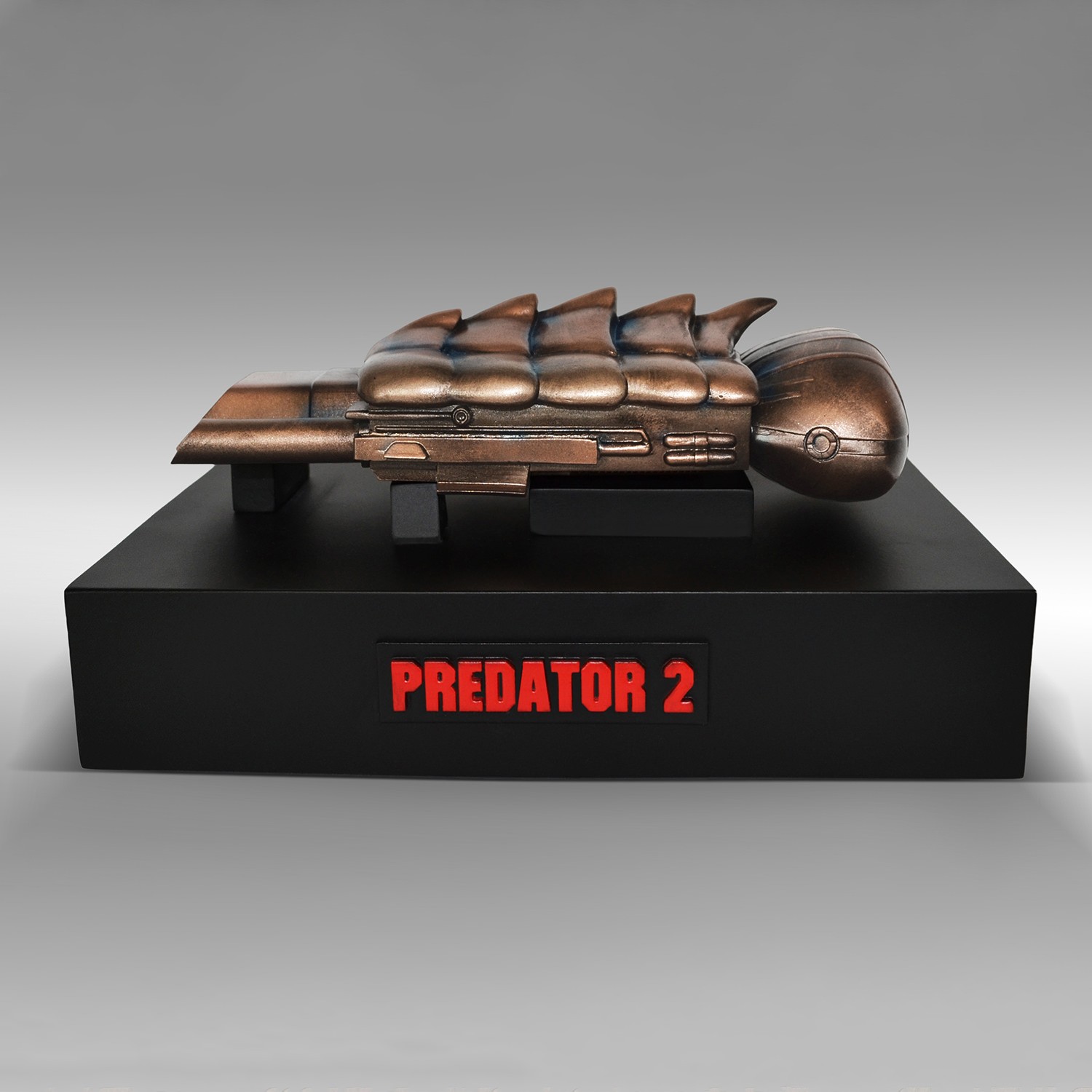 Predator 2 Plasmacaster Prop Replica by Hollywood