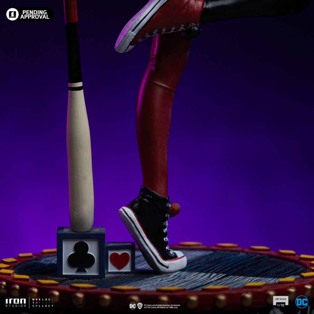 DC Comics Harley Quinn (Gotham City Sirens) 1:10 Scale Statue  Collector Edition (Prototype Shown) View 6