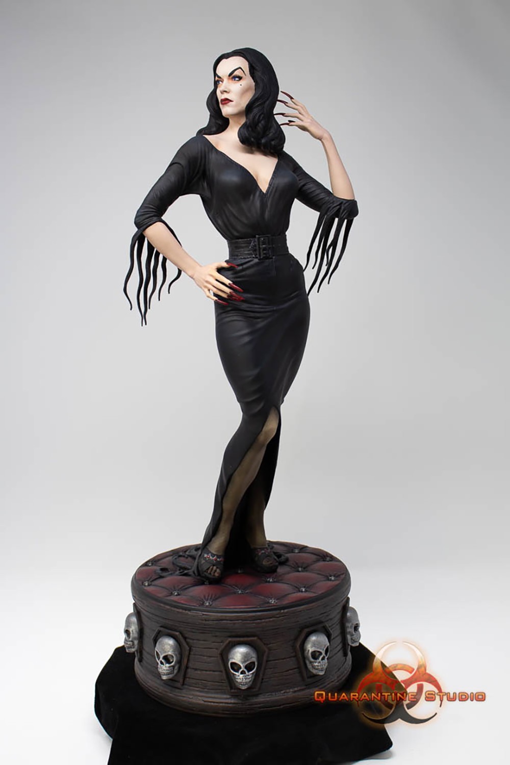 Vampira Vampira Statues  (Prototype Shown) View 6