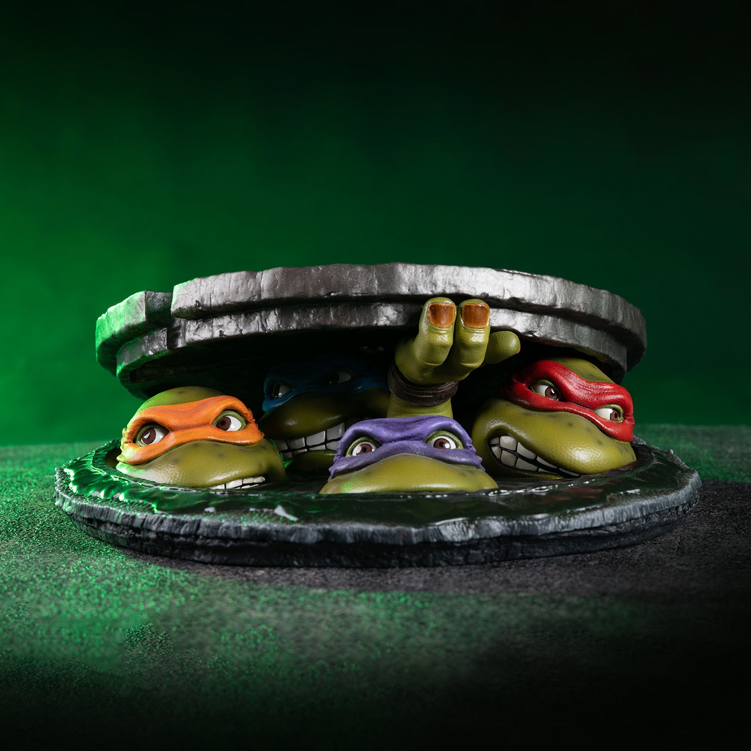 Teenage Mutant Ninja Turtles TMNT – Underground (Tabletop Edition) Quarter Scale Statue  (Prototype Shown) View 1