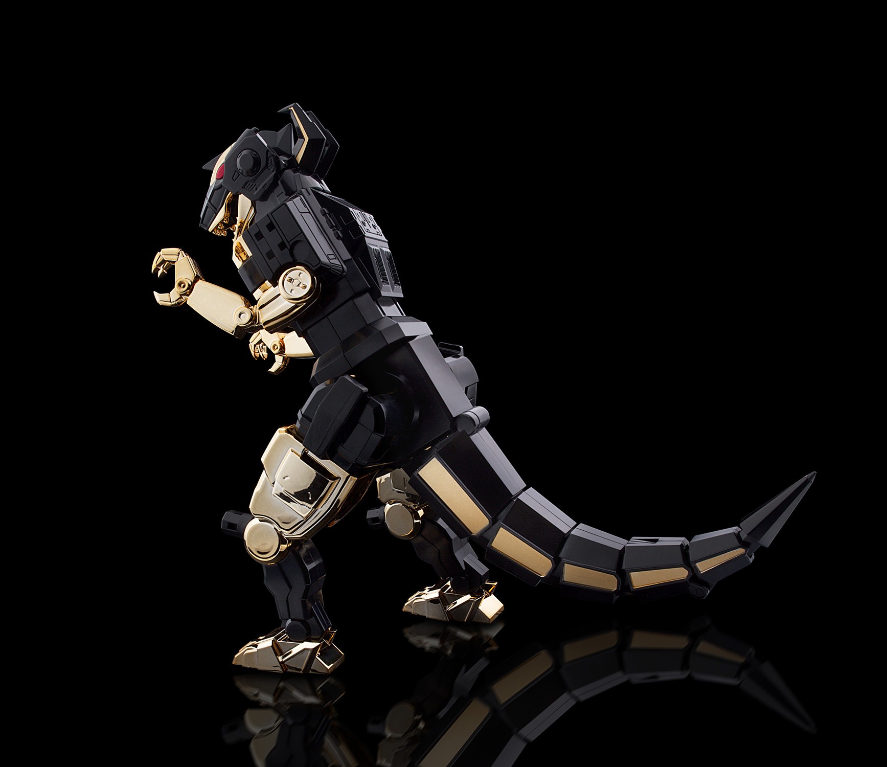Mighty Morphin Power Rangers Megazord (Black Limited Ver.) Model Kit  (Prototype Shown) View 20