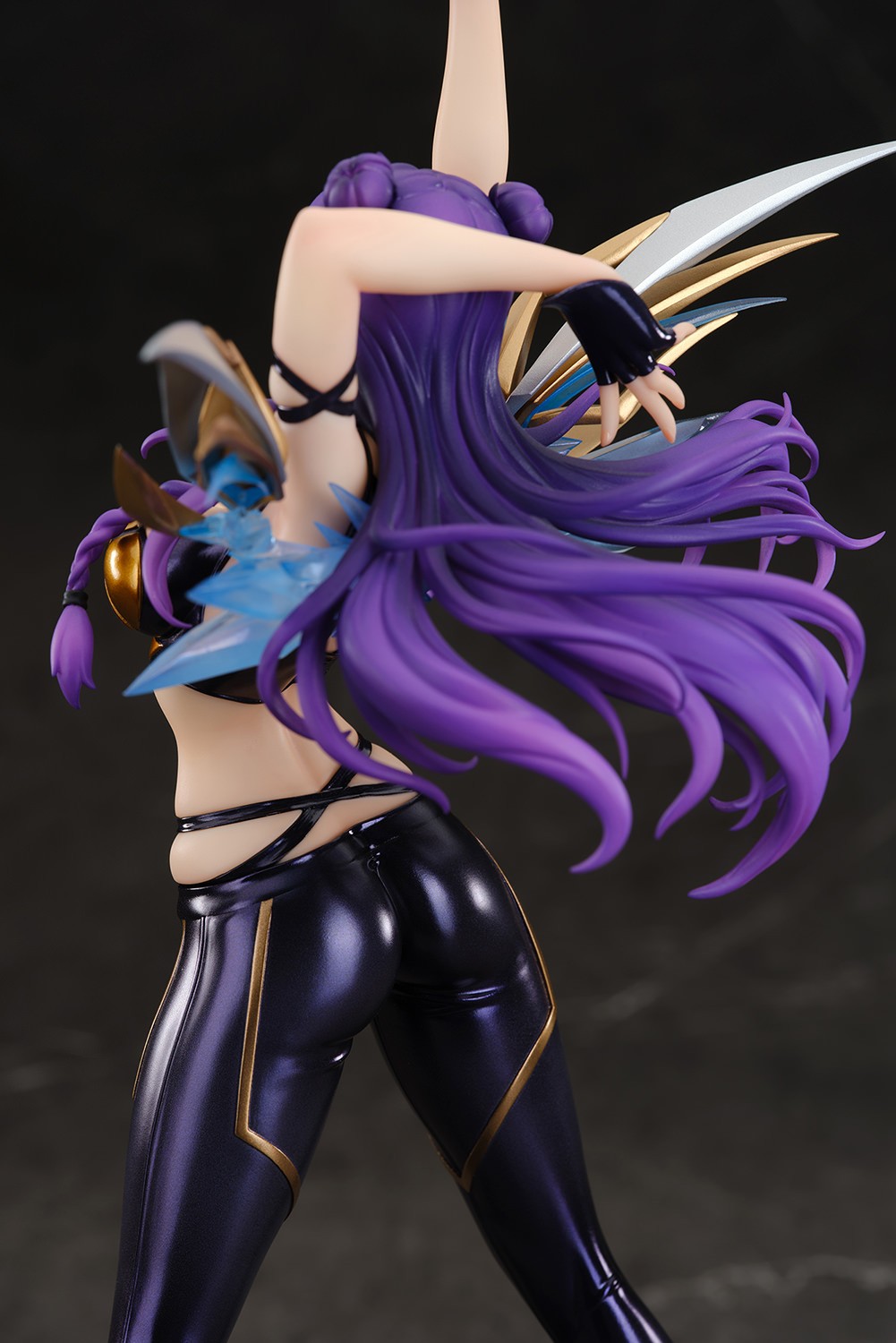 League of Legends Kai'Sa (K/DA Version) Collectible Figure  (Prototype Shown) View 14