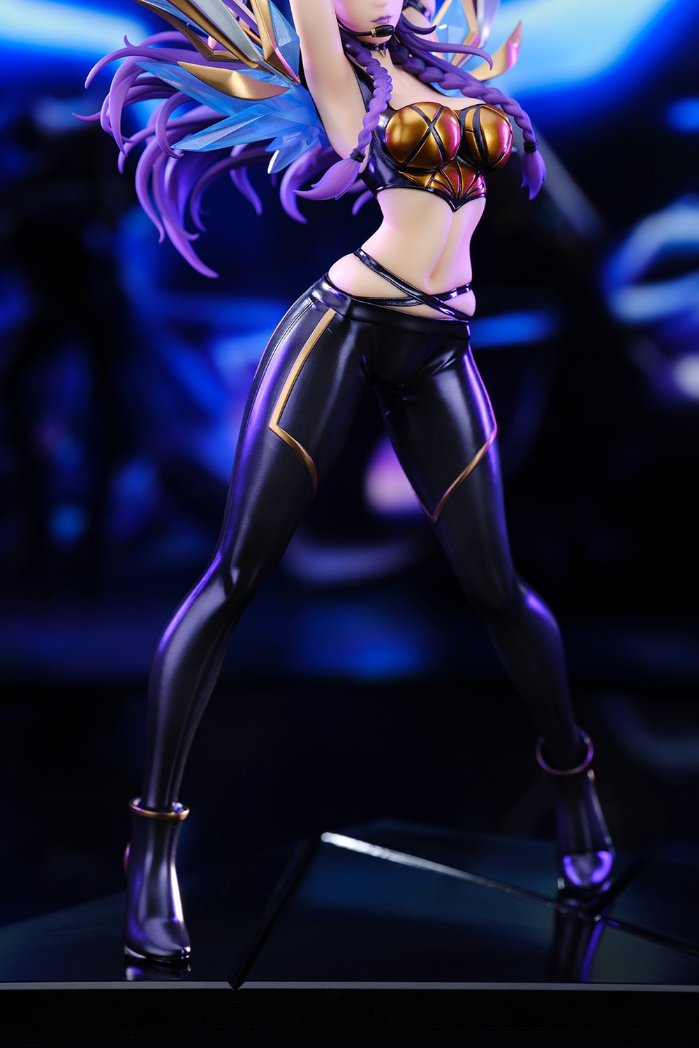League of Legends Kai'Sa (K/DA Version) Collectible Figure  (Prototype Shown) View 16