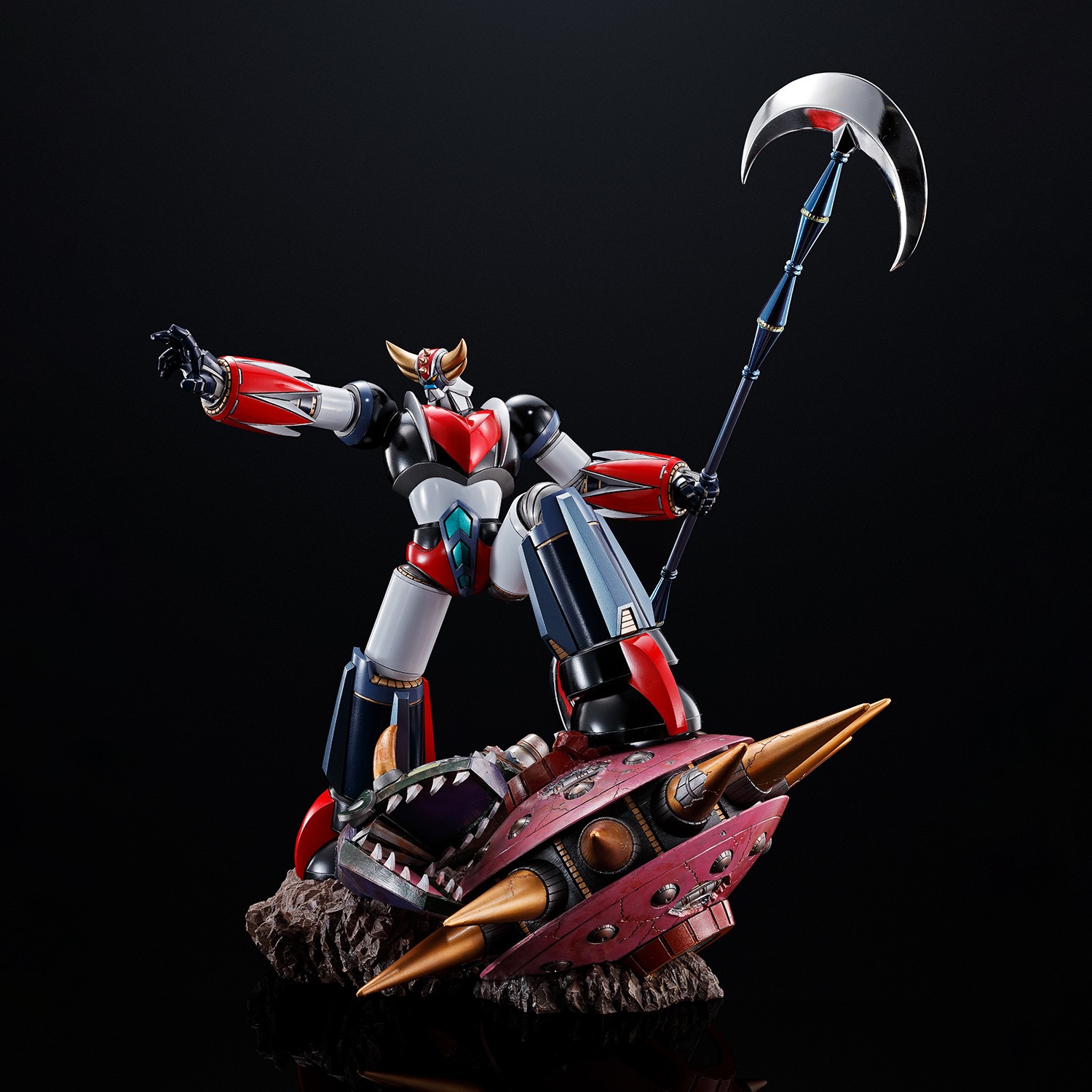 UFO Robot Grendizer UFO Robot Grendizer Statues  (Prototype Shown) View 4