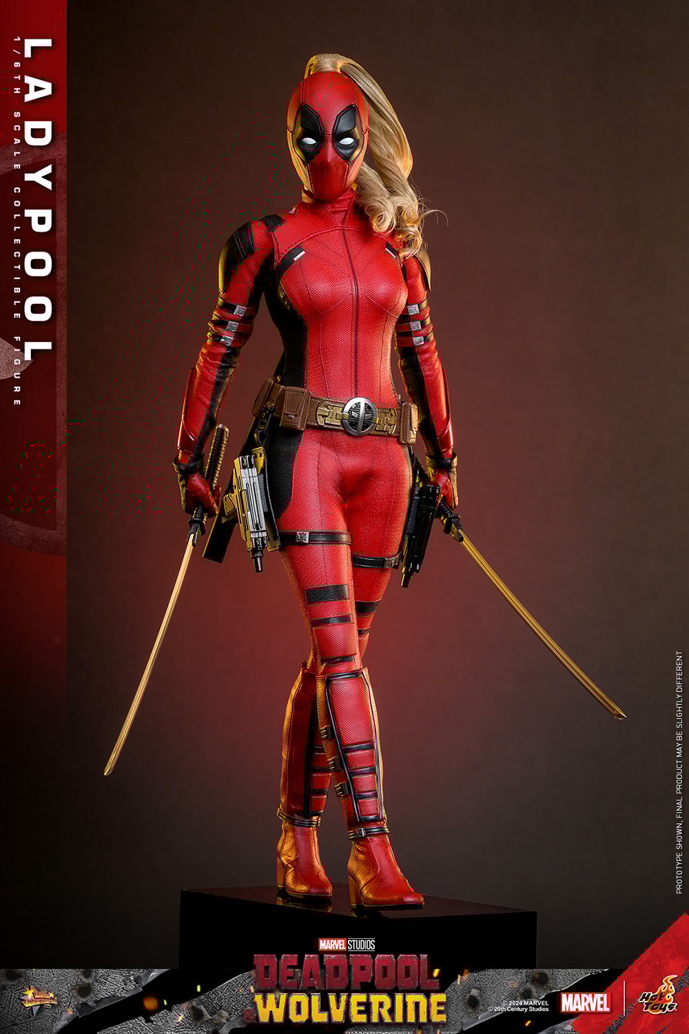 ladypool-figura-hot-toys-marvel-katana Ladypool segurando katana com pose dinâmica