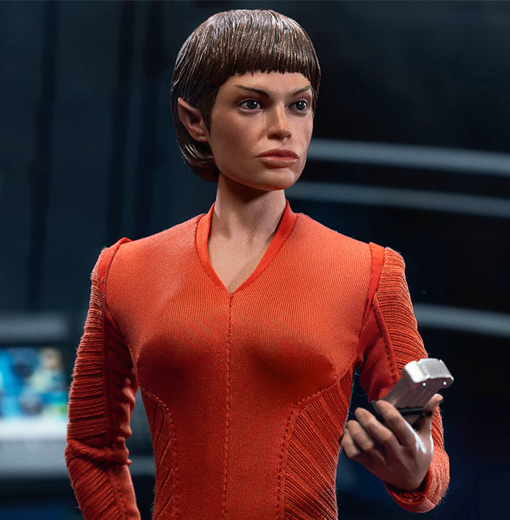 Star Trek Commander T'Pol Sixth Scale Figure  (Prototype Shown) View 3