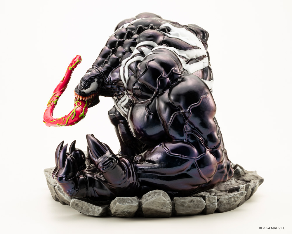 VENOM -Armed & Dangerous- ARTFX Artist Series Statue by