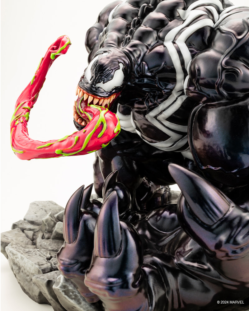 VENOM -Armed & Dangerous- ARTFX Artist Series Statue by