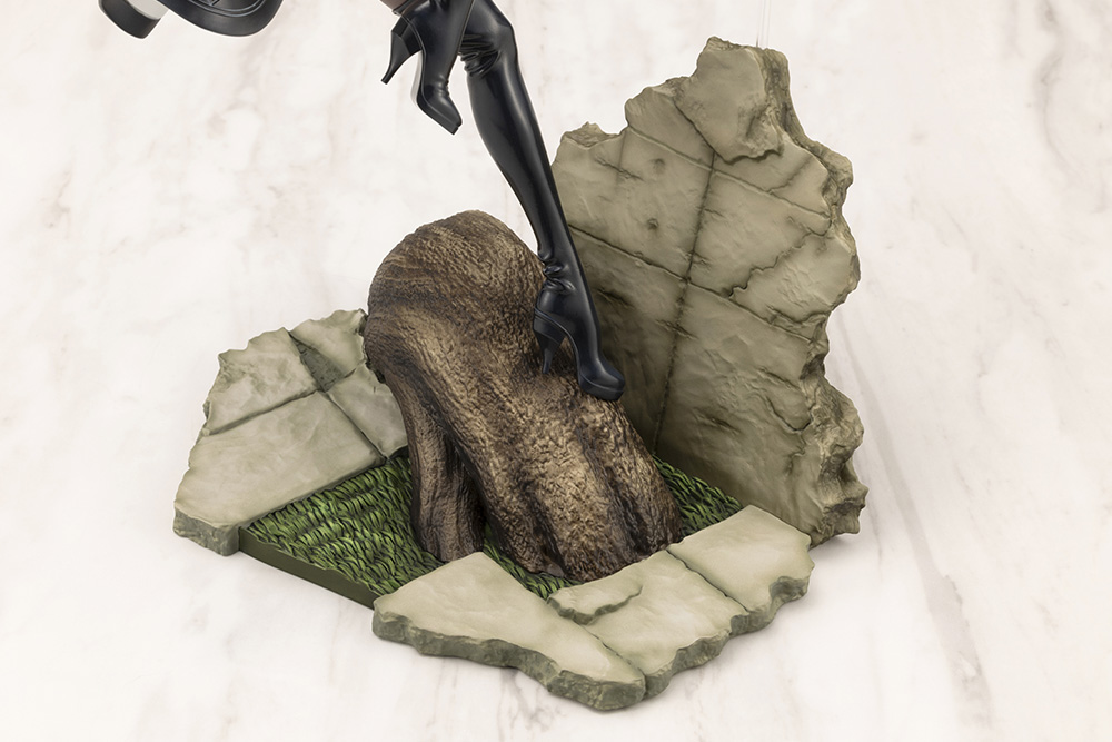 NieR: Automata 2B Statues  (Prototype Shown) View 10