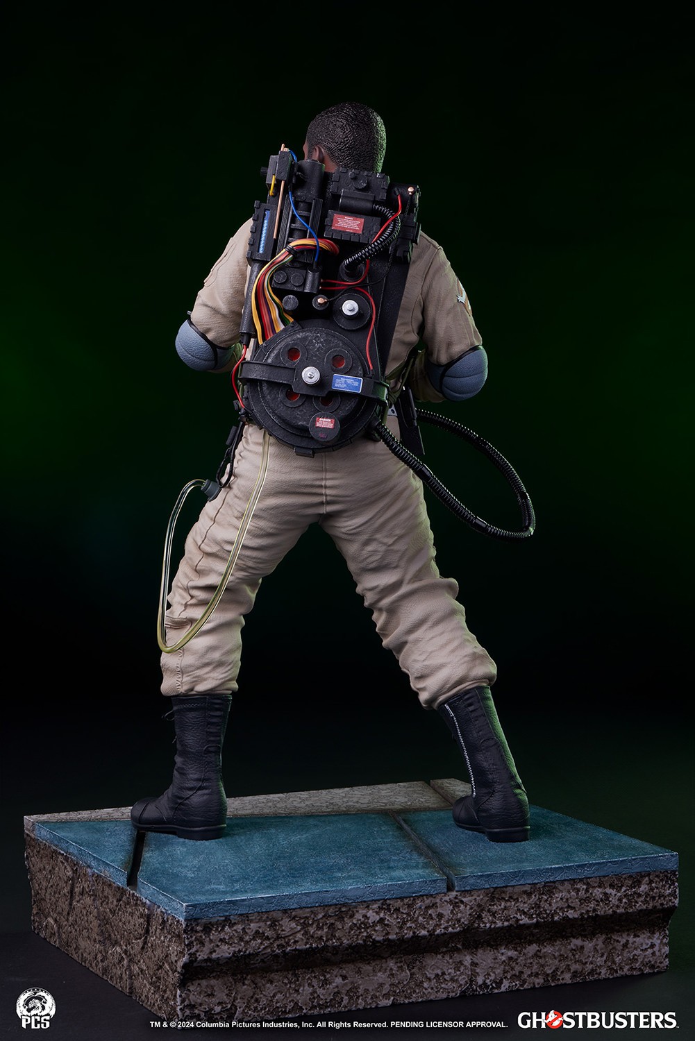 Ghostbusters: Winston Deluxe Edition Quarter Scale Statue by