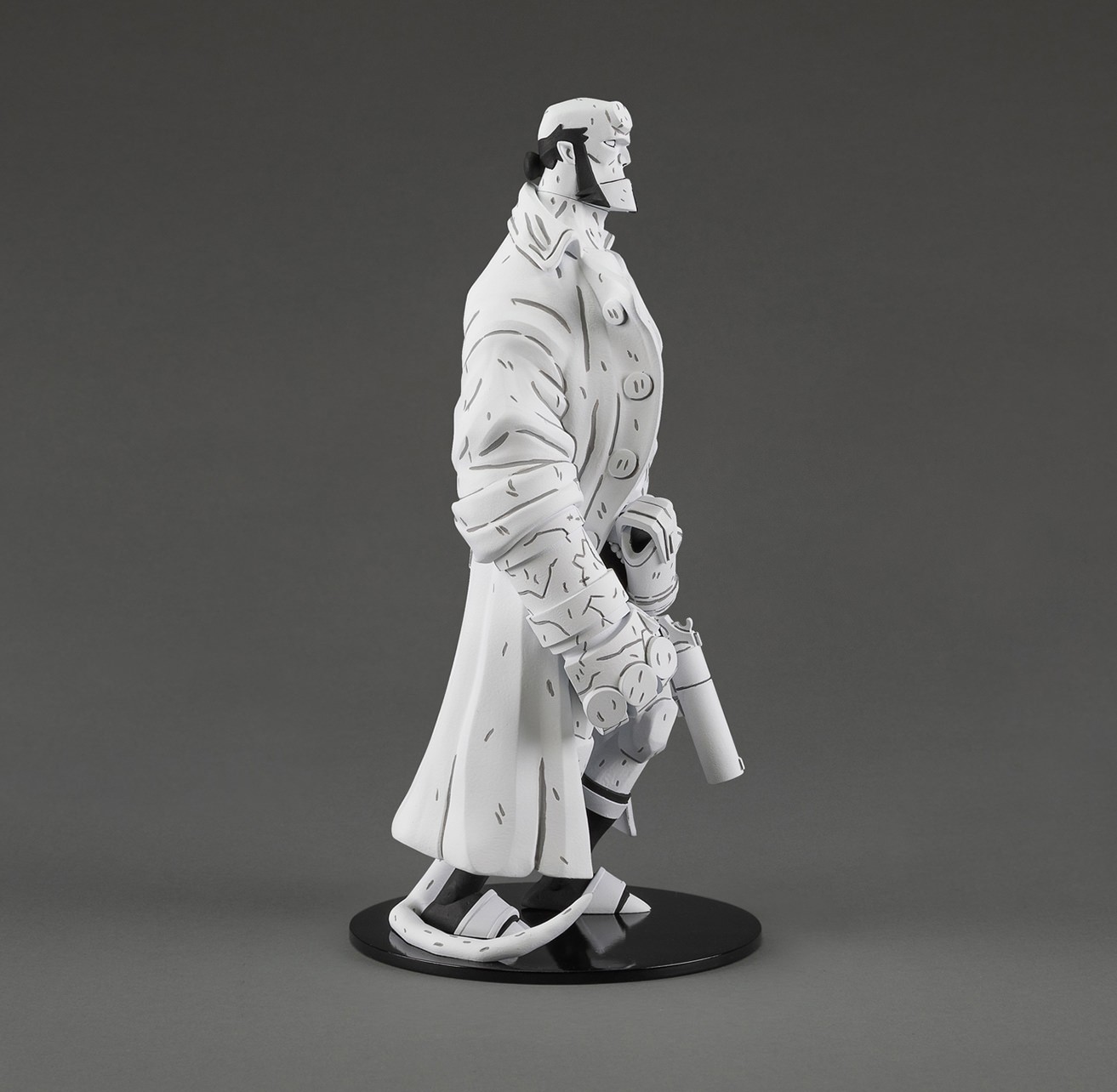 Hellboy Hellboy Black & White (Previews Exclusive) Sixth Scale Figure  (Prototype Shown) View 5