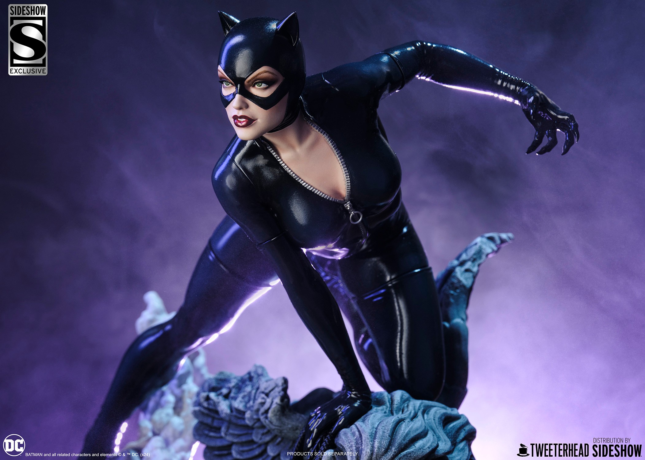 DC Comics Catwoman Quarter Scale Maquette  (Prototype Shown) View 1