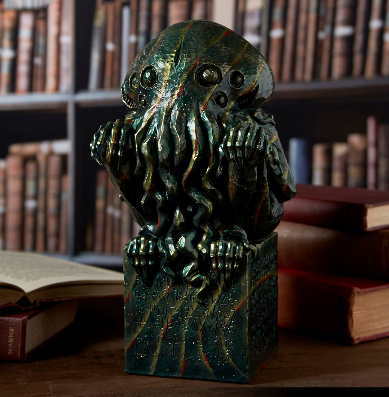 H.P. Lovecraft Cthulhu Coin Bank (Original Color) Statues  Collector Edition (Prototype Shown) View 1
