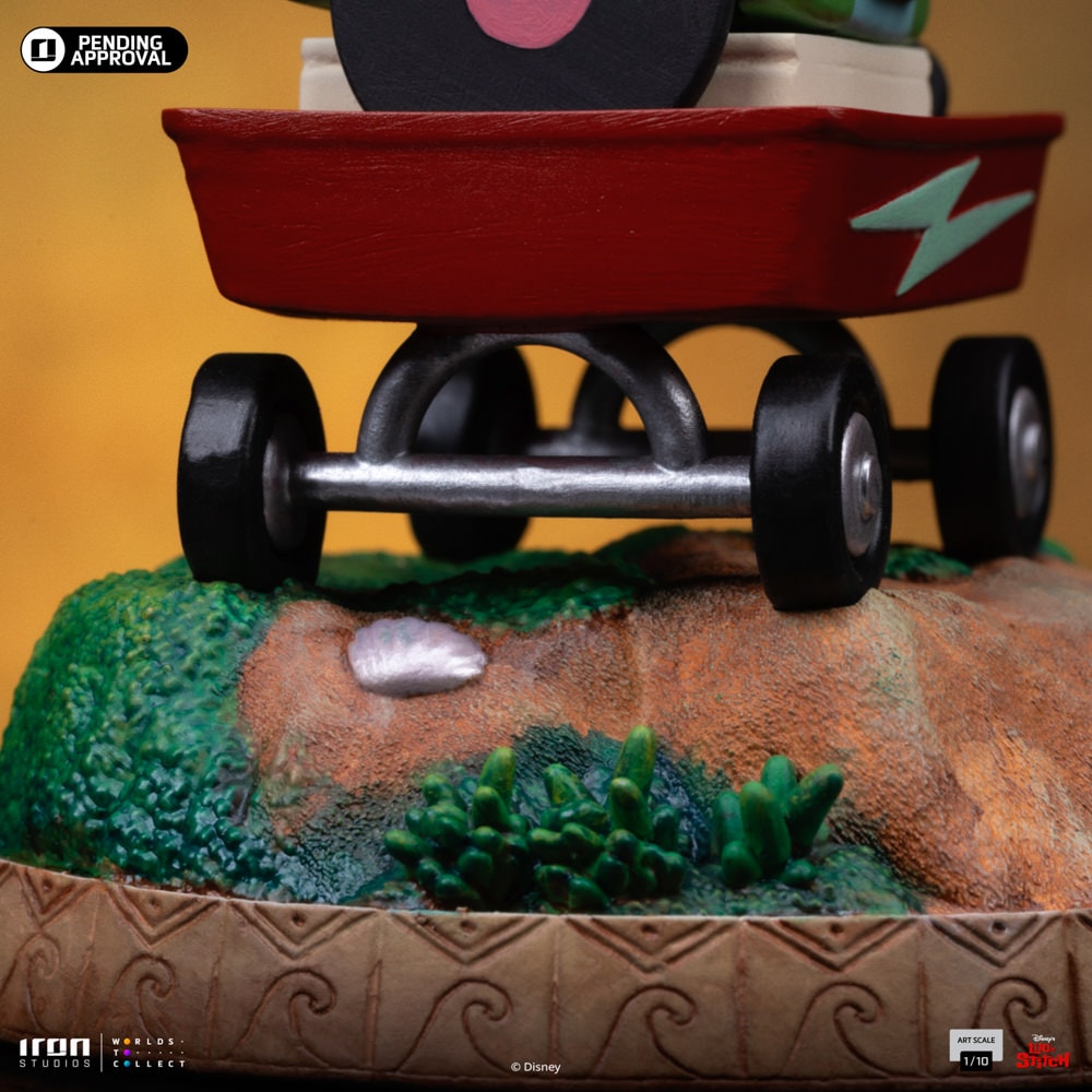 Disney Stitch 1:10 Scale Statue  Collector Edition (Prototype Shown) View 10