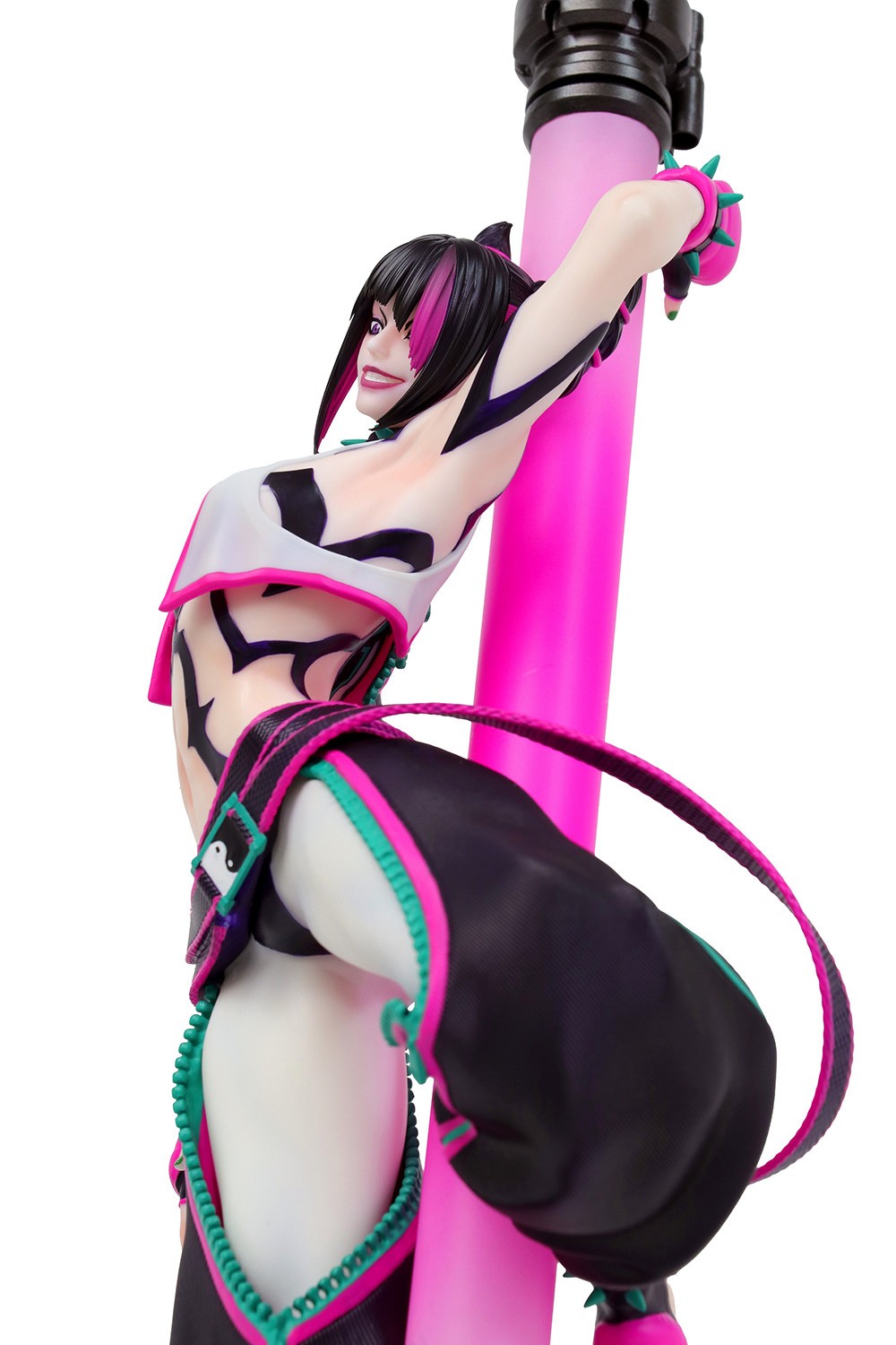 Street Fighter Juri Collectible Figure  (Prototype Shown) View 6