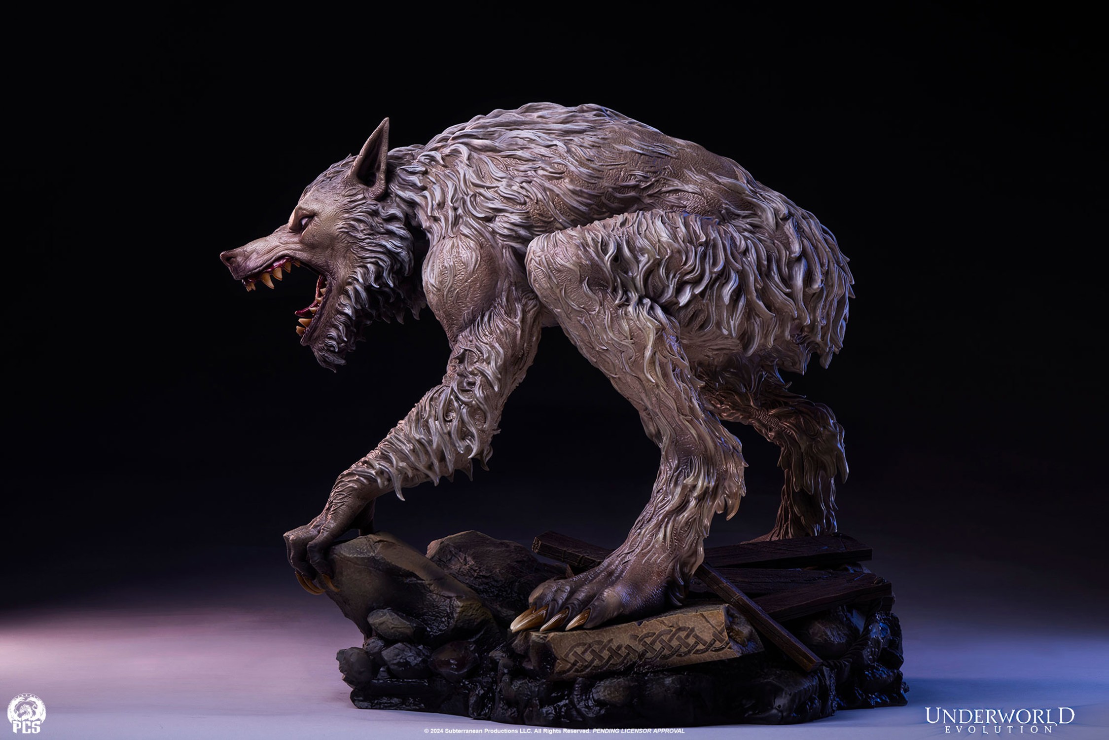 Underworld 2: Evolution William 1:3 Scale Statue  (Prototype Shown) View 11