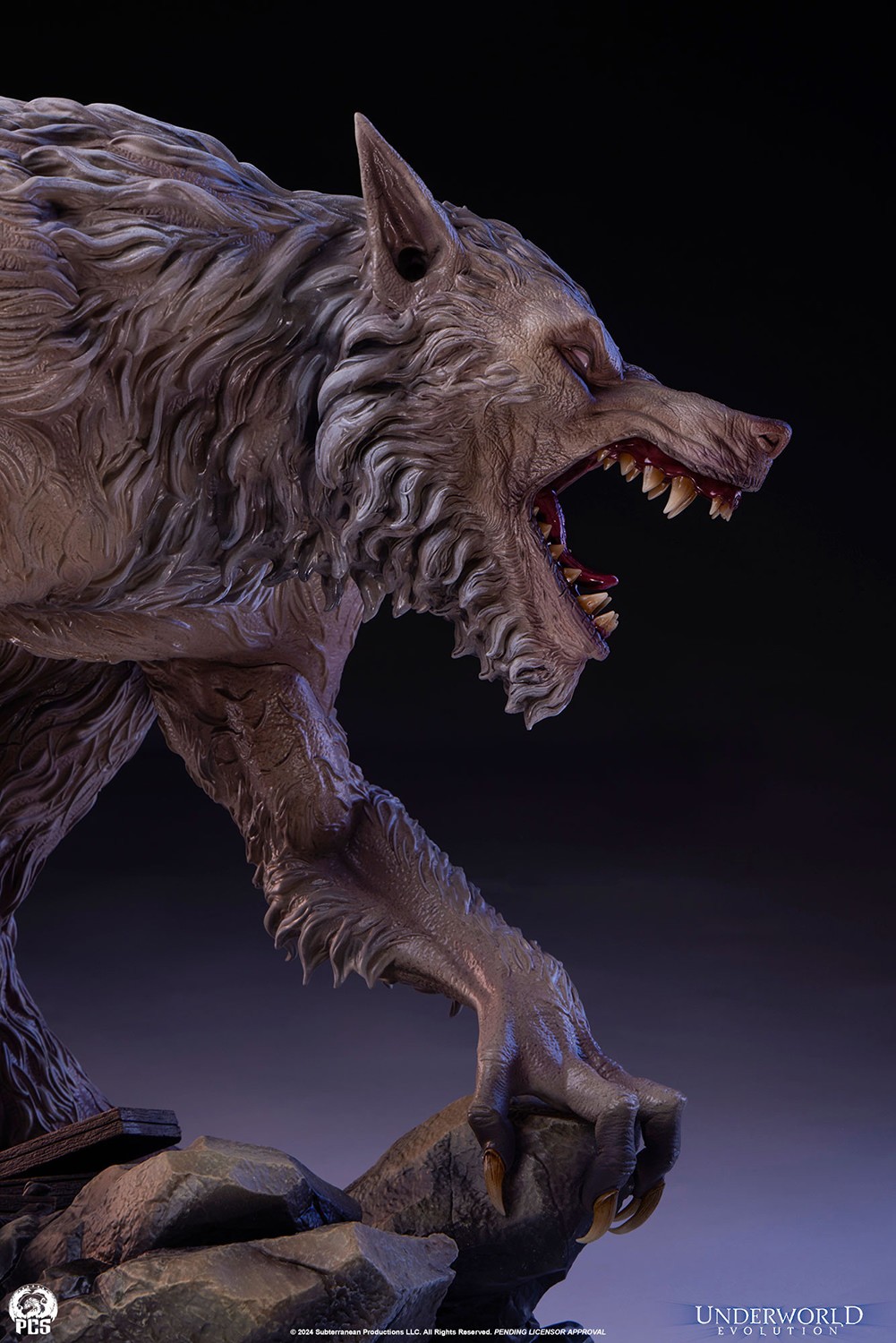 Underworld 2: Evolution William 1:3 Scale Statue  (Prototype Shown) View 19