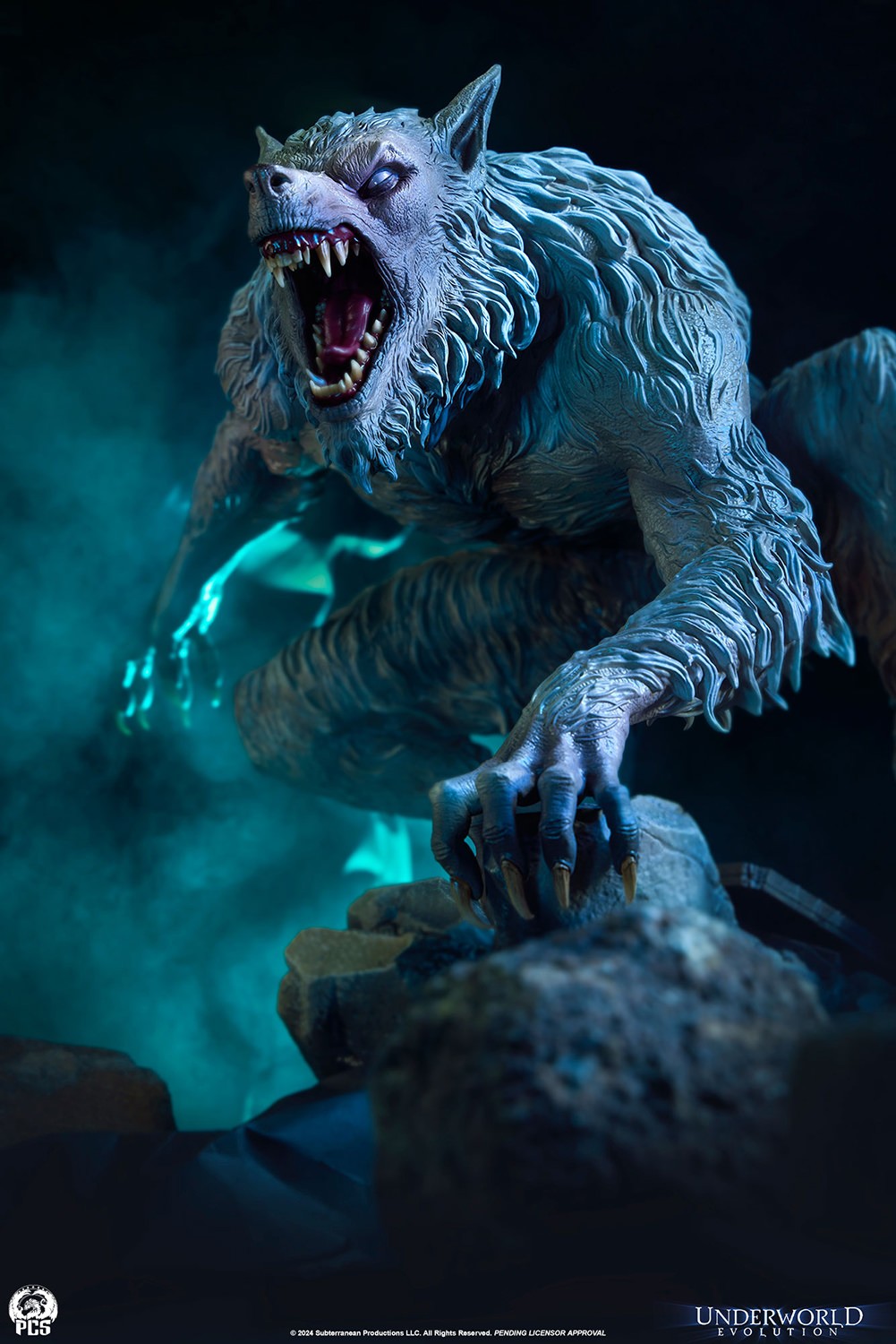 Underworld 2: Evolution William 1:3 Scale Statue  (Prototype Shown) View 4