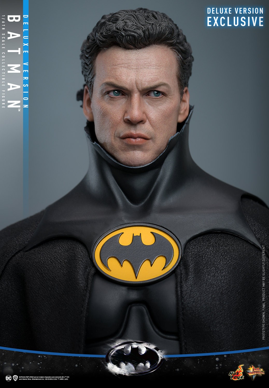 Batman (Deluxe Version) Sixth Scale Figure by Hot Toys