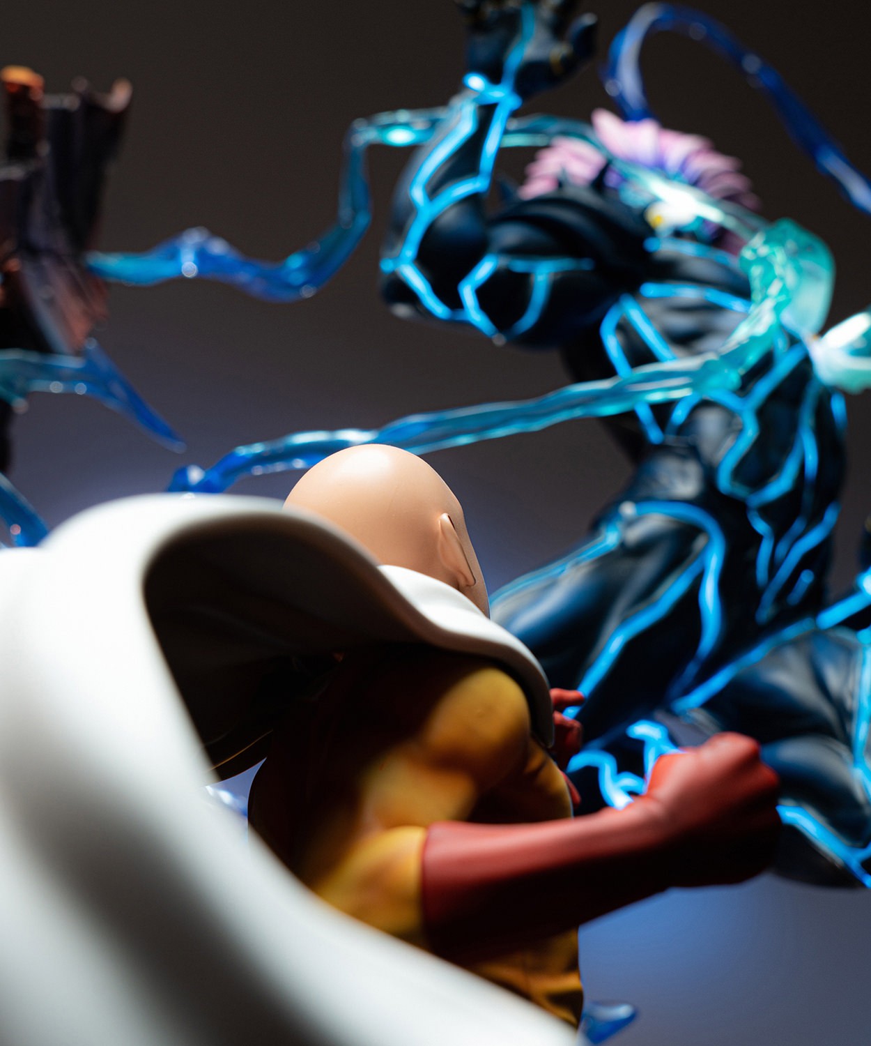 One-Punch Man Saitama VS Lord Boros Statues  (Prototype Shown) View 6