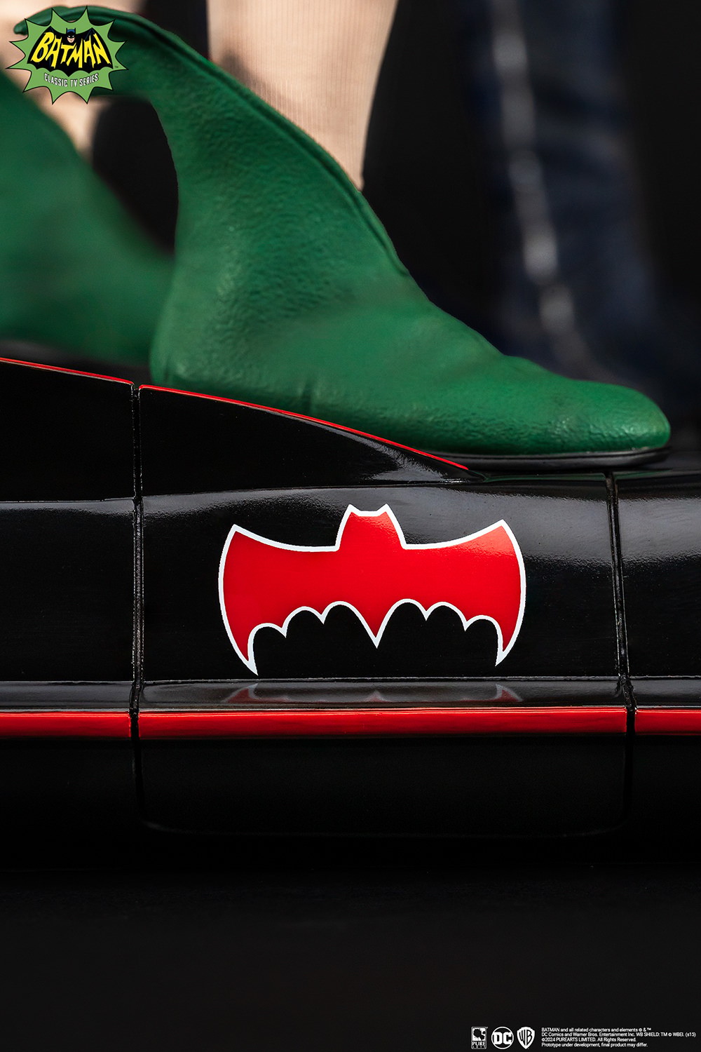 DC Comics Batman and Robin Diorama  (Prototype Shown) View 13